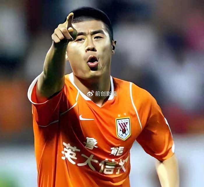 半岛体育官网-2026中超开锣！韩鹏李金羽兄弟反目，谁的刀更锋利？|辽宁|辽宁铁人|山东泰山|升班马|揭幕战_新浪体育_新浪新闻